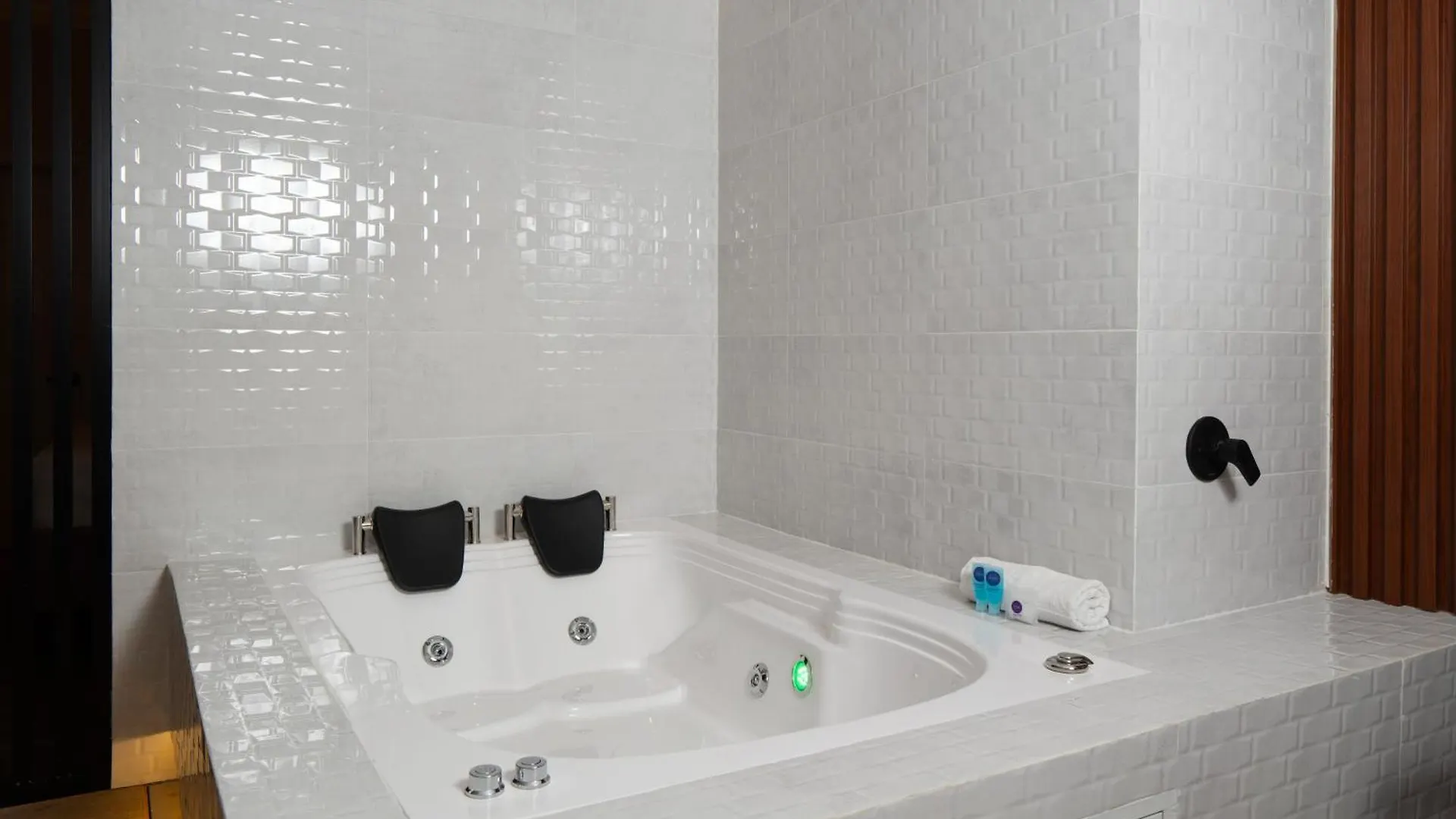 Hotel Byhours Circunvalar - Adults Only Barranquilla