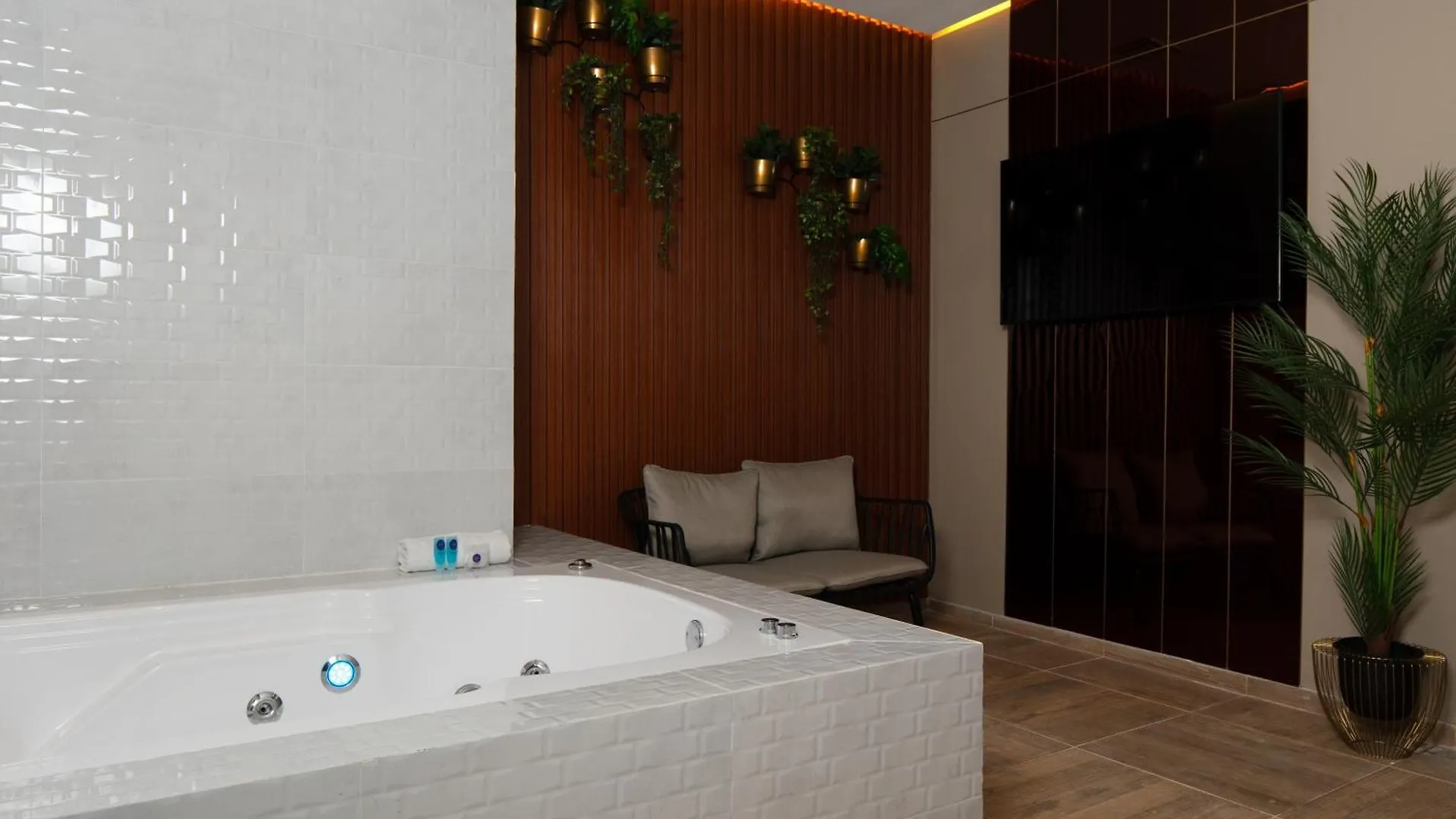 Hotel Byhours Circunvalar - Adults Only بارانكويلا 0*,